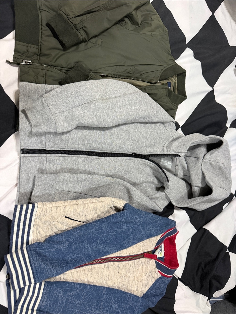 Uniqlo Kids Gray Hoodie size 3/4 and Blue-Beige Bomber size 4 n green Set
